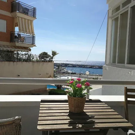 Cerquita De La Playa Villajoyosa